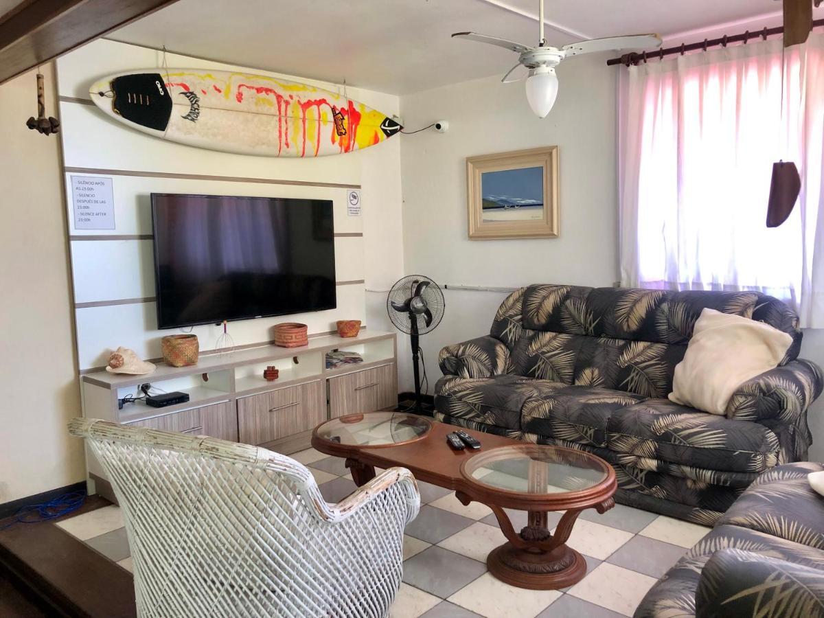 Quatro Ilhas Beach Hostel Bombinhas Bagian luar foto