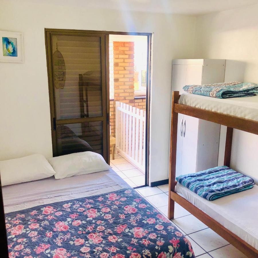 Quatro Ilhas Beach Hostel Bombinhas Bagian luar foto