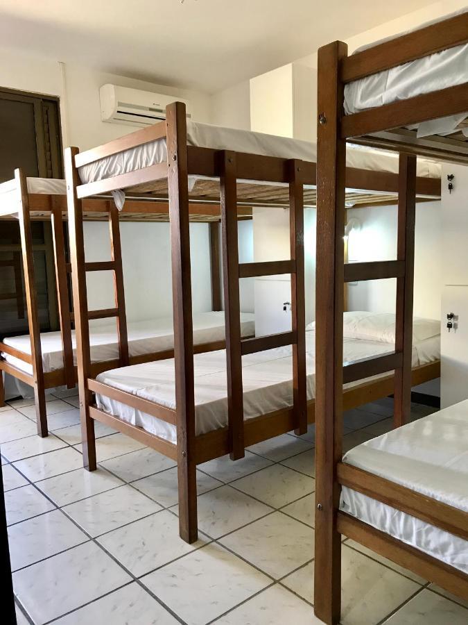 Quatro Ilhas Beach Hostel Bombinhas Bagian luar foto