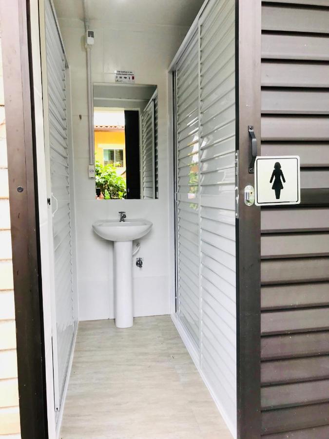 Quatro Ilhas Beach Hostel Bombinhas Bagian luar foto