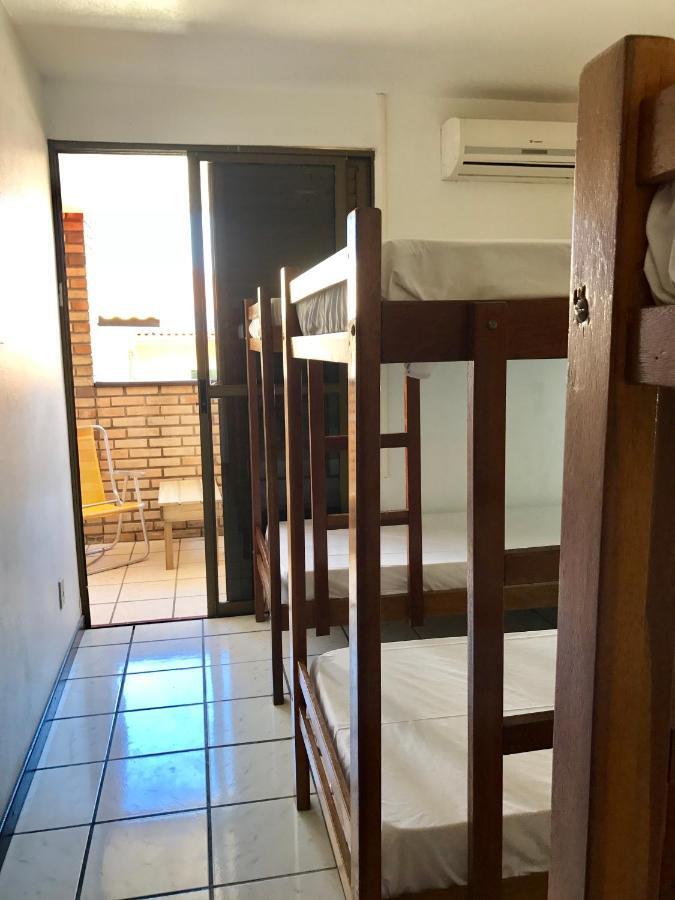 Quatro Ilhas Beach Hostel Bombinhas Bagian luar foto